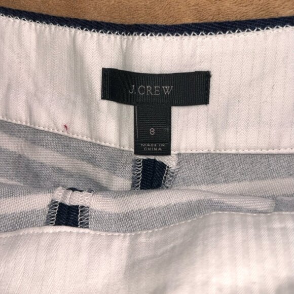 J Crew Women 8 Navy Cream Striped Pleated Cotton Nautical Zip Side Shorts (U) - Picture 7 of 8